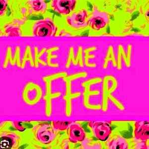 Accepting all reasonable offers! 🎀